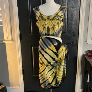 Island Vibe Yellow and Black Tie-Dye Two-Piece Outfit